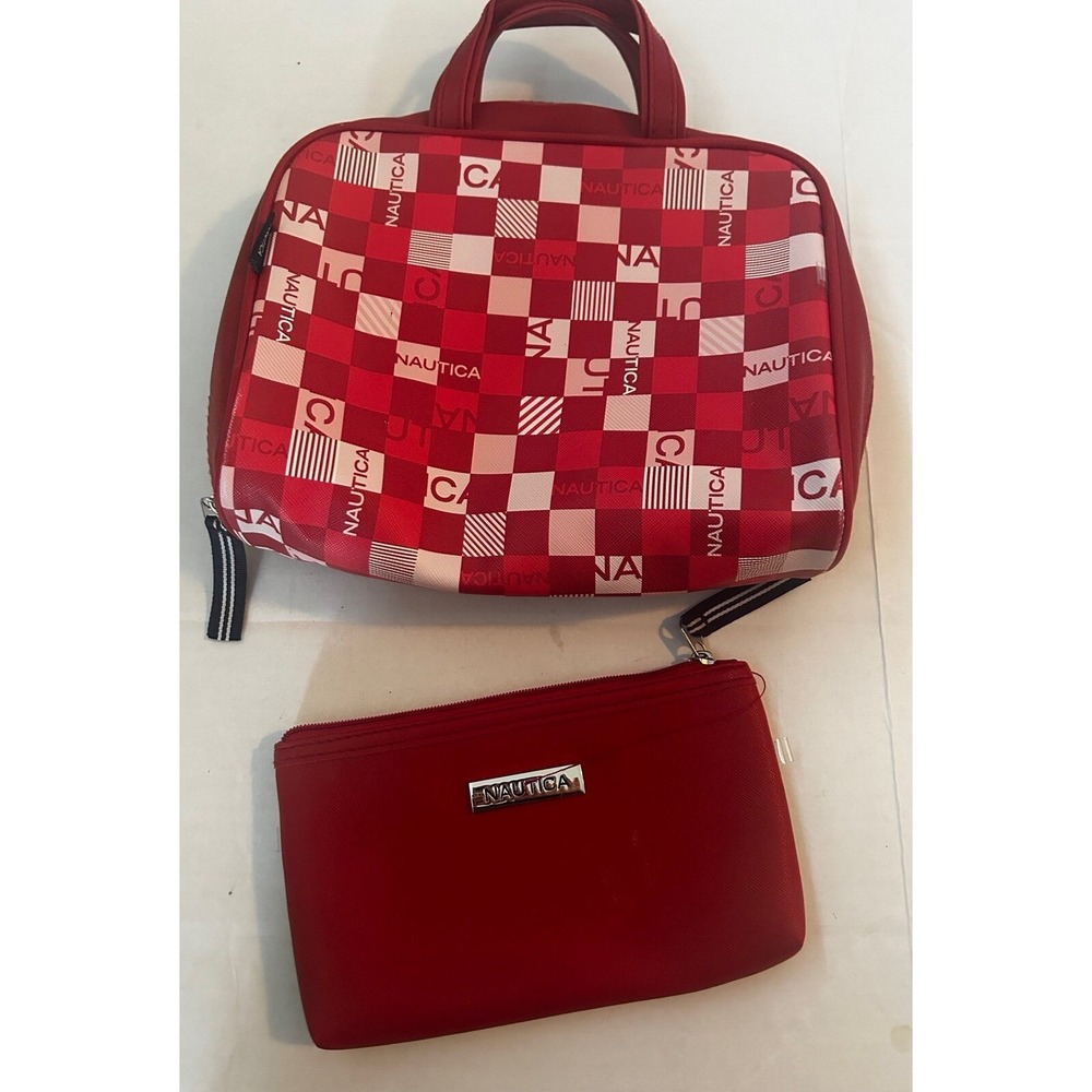Nautica travel‎ make-up bags. Red and white, zippers, good condition ,